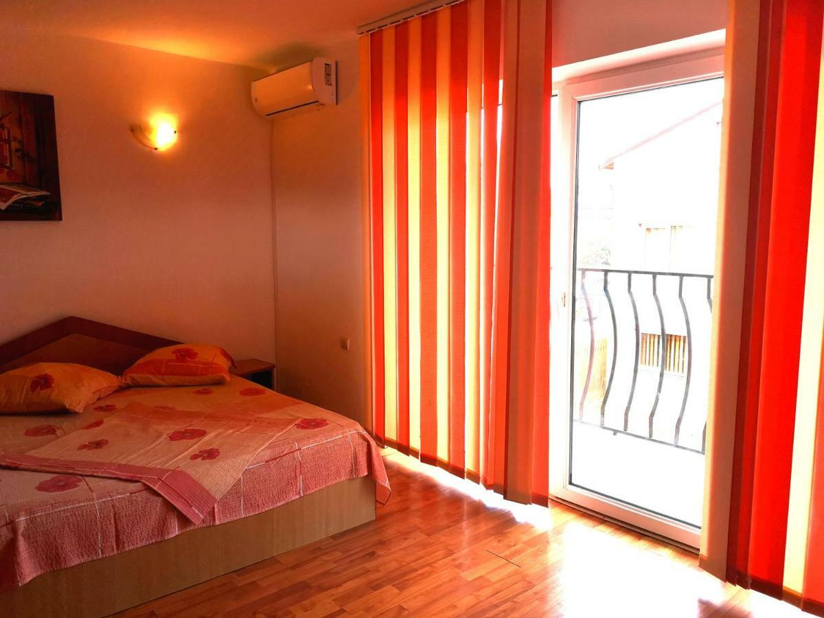 Vila Lucy Costinesti Hotel Kültér fotó